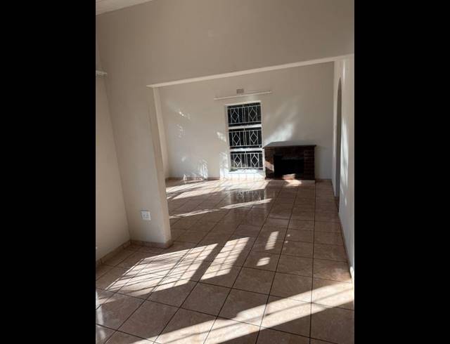 3 BEDROOM PROPERTY TO RENT IN BIRCHLEIGH NORTH